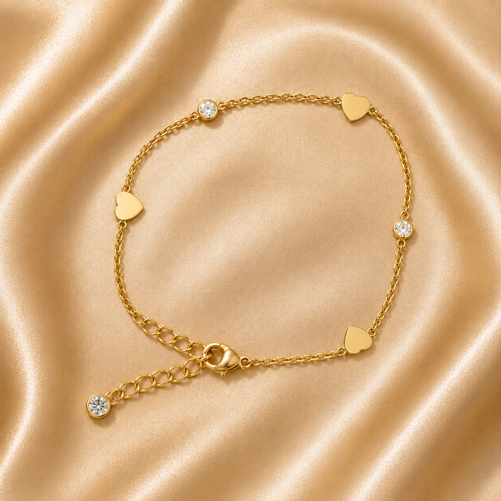 BANZARA Crystal Heart Glow Bracelet – Adjustable Minimal Charm Bracelet