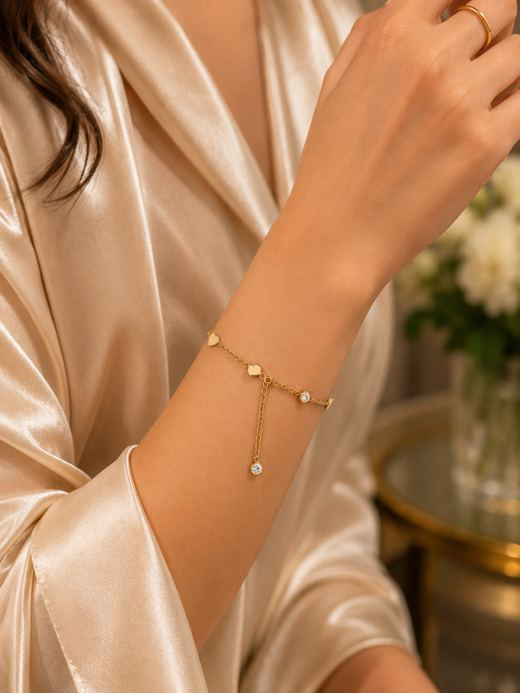 BANZARA Crystal Heart Glow Bracelet – Adjustable Minimal Charm Bracelet