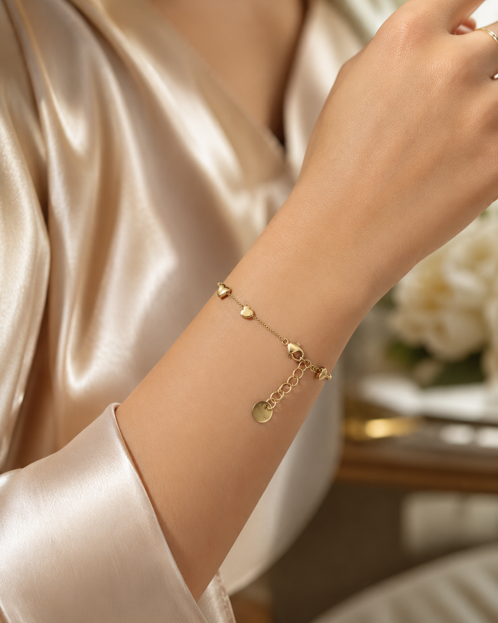 BANZARA Heart Whisper Charm Bracelet – Minimal Adjustable Everyday Elegance
