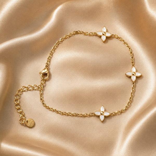 BANZARA Fleur Luxe Adjustable Charm Bracelet – Elegant Floral Everyday Bracelet